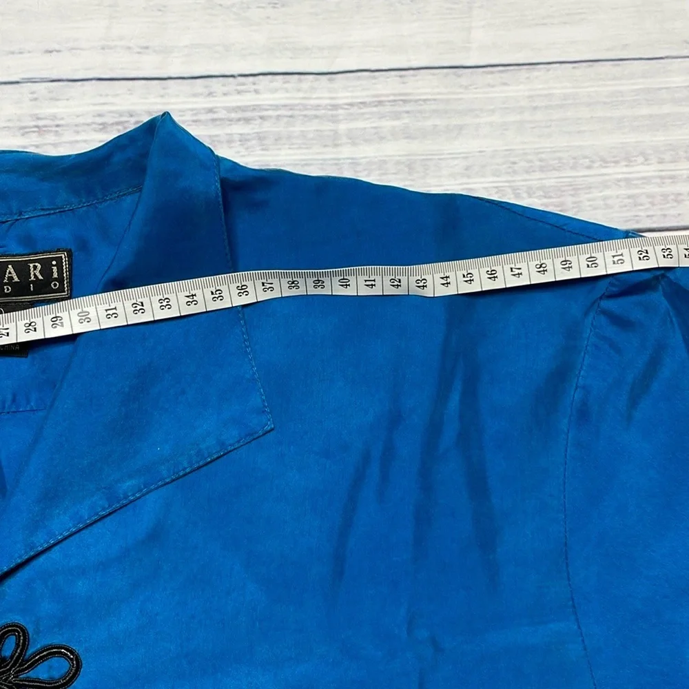 100% Silk Blue Silk Blouse with Knot Buttons - Picture 7 of 16